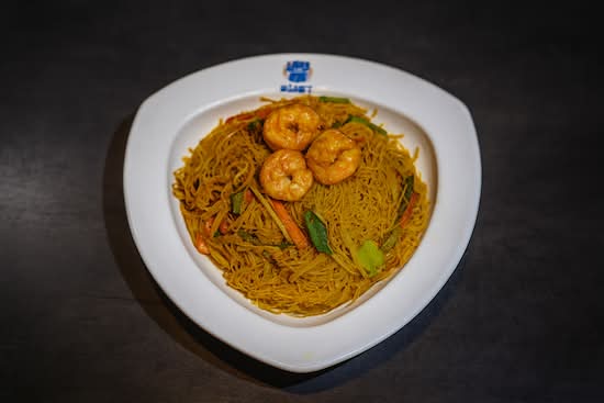 Singapore Style Stir-Fried Rice Vermicelli (Spicy) / 星洲炒米粉(辣)(含豬肉,蝦)